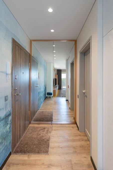Bright Kaunas Apartment With Castle View Extérieur photo